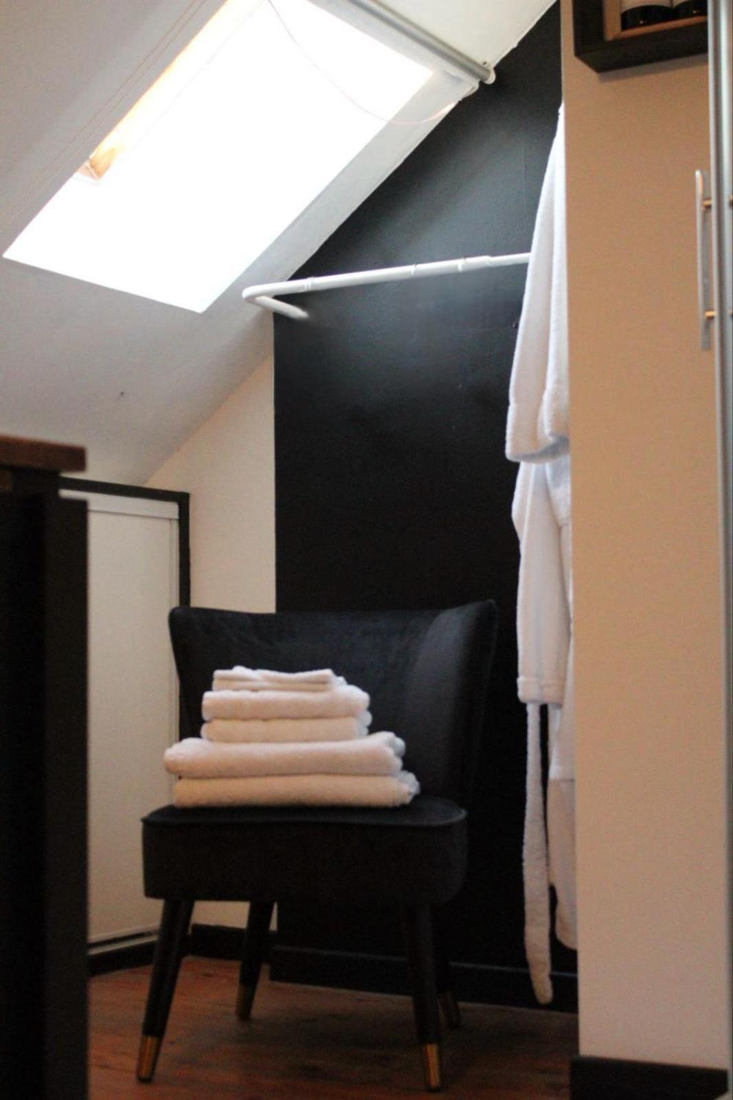 Chez Patou Bed & Breakfast Laval  Ngoại thất bức ảnh